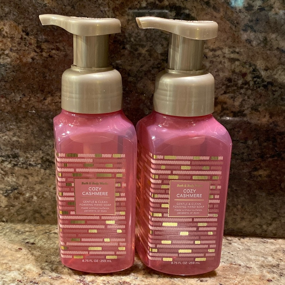 💗Two (2) “COZY CASHMERE” BBW, 8.75 fl oz, Gentle & Clean Foaming Hand Soap, NWT